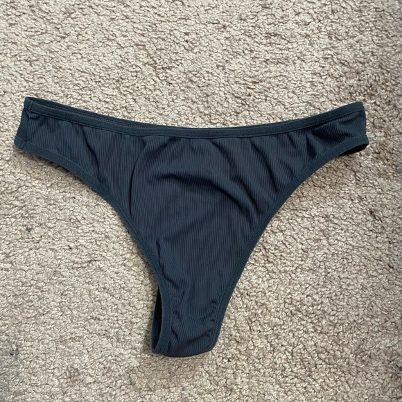 NWOT Set of 2 Thong Underwear - Picture 5 of 7